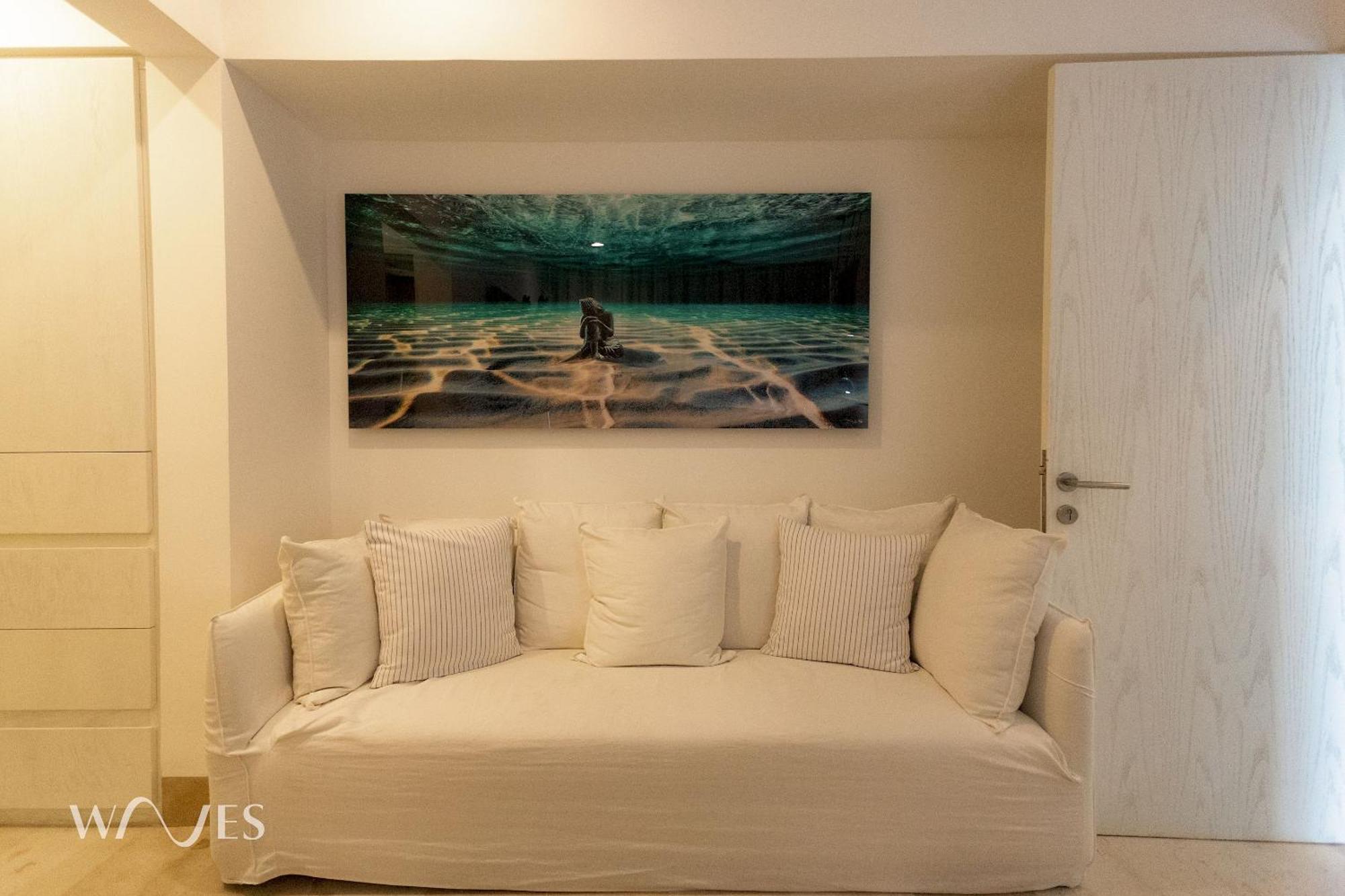 3 Br. Ocean Front Ph With Stunning Views