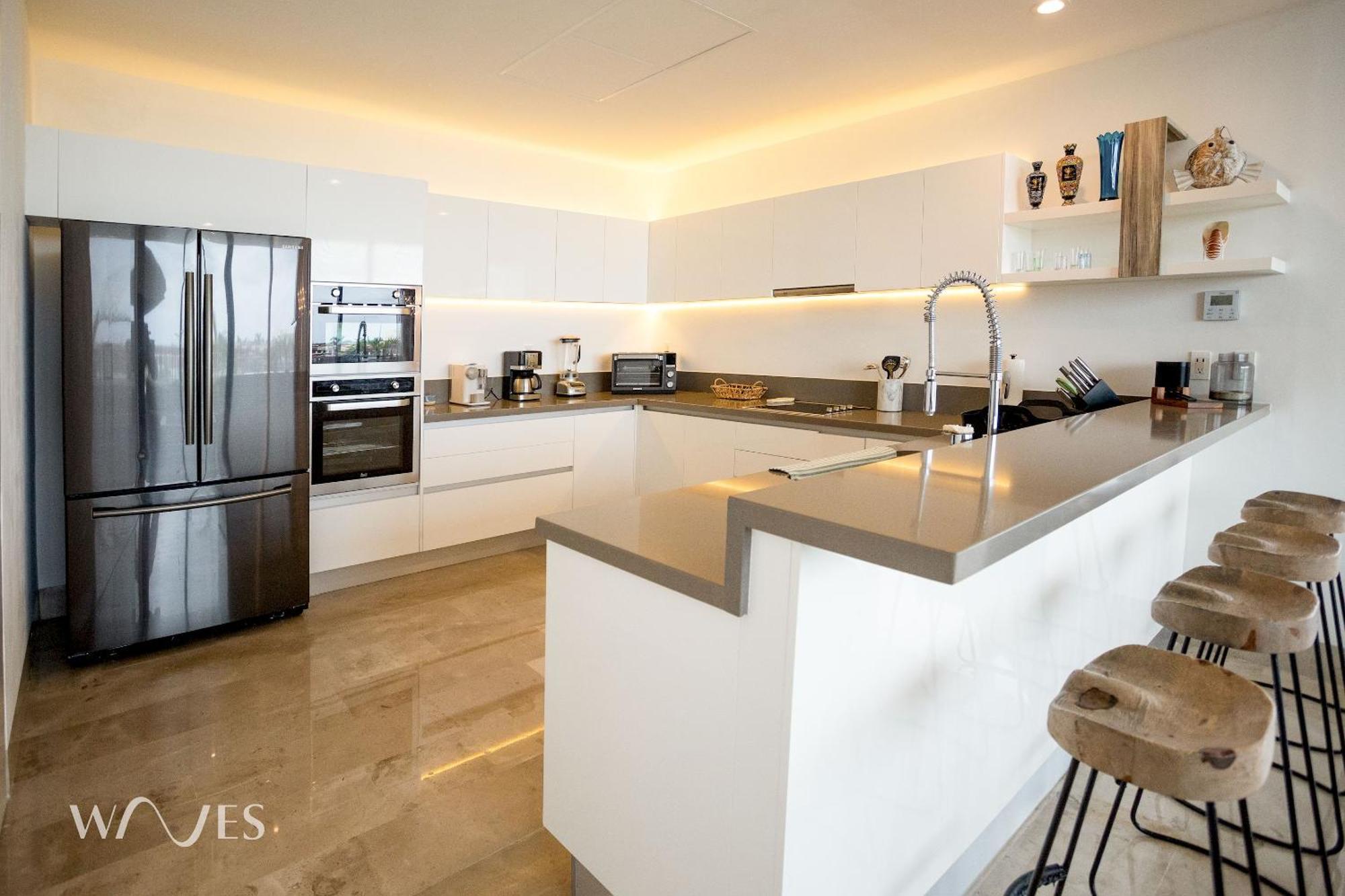 Apartamento 3 Br. Ocean Front Ph With Stunning Views *